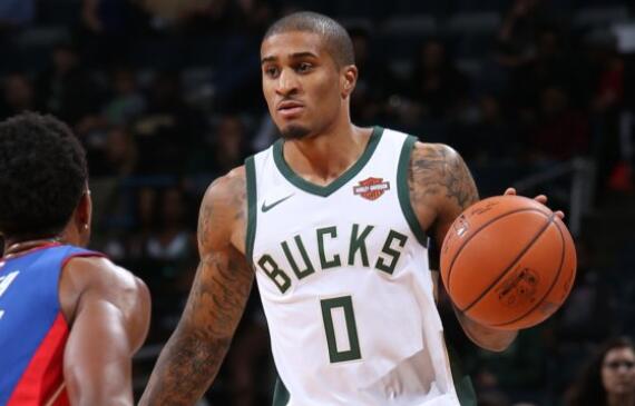 亚冠二级半场：纳塔吾头球造险，巴吞联0-0战平淡滨尼流浪者