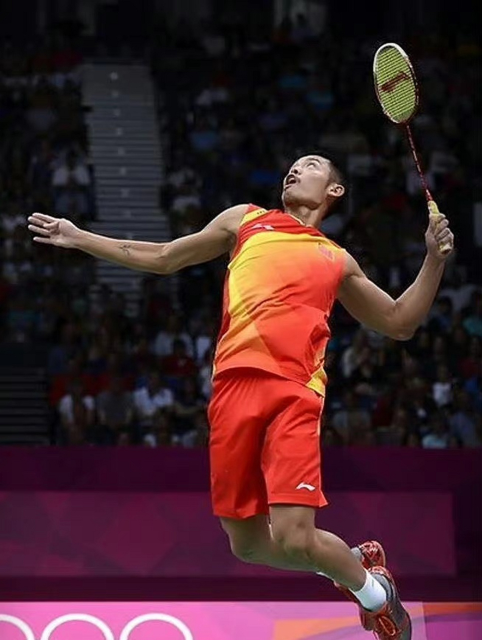 一些记者特 一些记者特